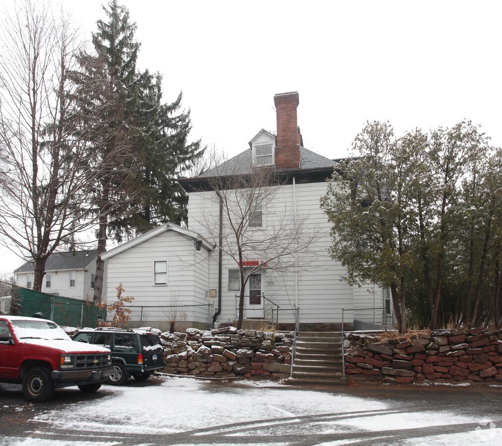 Photo - 88 Main St