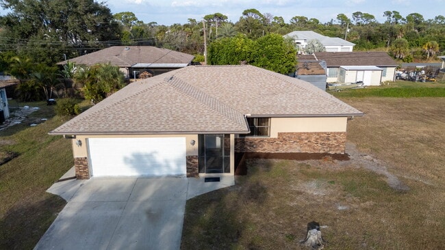 Photo - MOVE IN WITH ZERO DEPOSIT - UPDATED 3 BEDROOM HOME IN VENICE