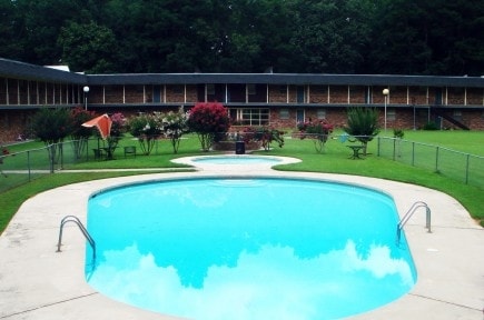 Photo - Four Fountain Apartments