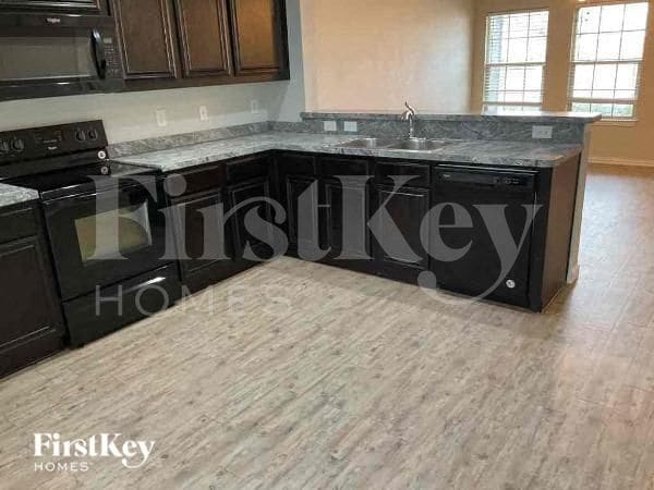 Photo - 664 River Garden Dr