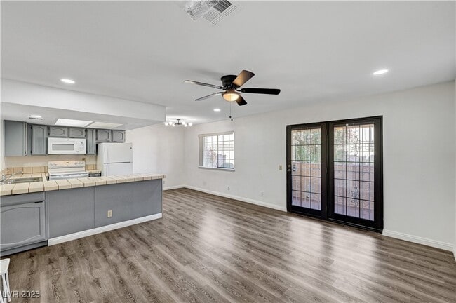 Photo - 4150 Sanderling Cir Unidad 455