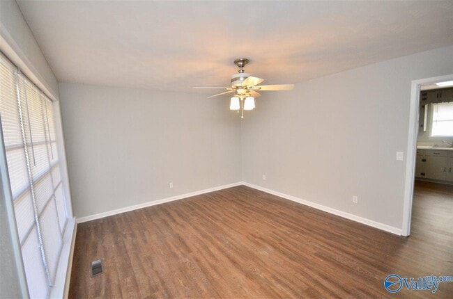 Photo - 804 Hodges St NW