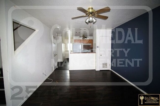 Photo - 1208 Industrial Blvd