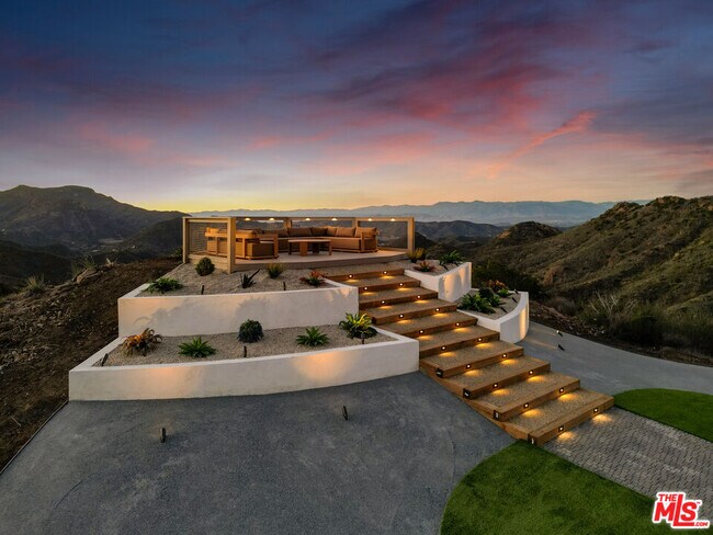 Photo - 265 Westlake Blvd