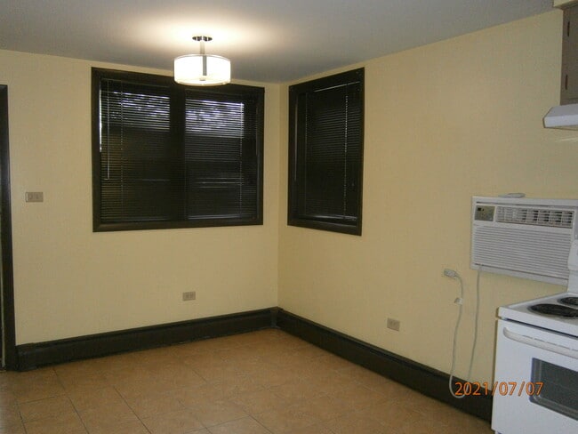 Photo - 1408 W 119th St Unit #1