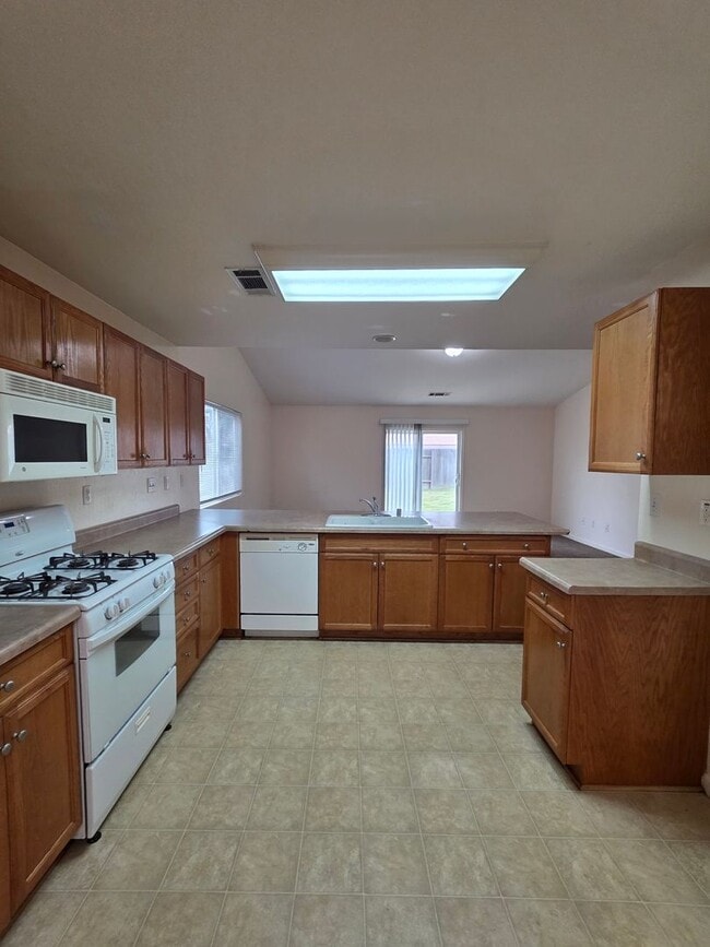 Photo - 11805 Holabird Ave