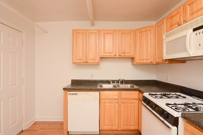 Photo - 2455 N Spaulding Ave Unit 6H