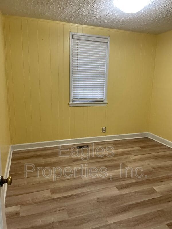 Photo - 219 Country Acres Rd