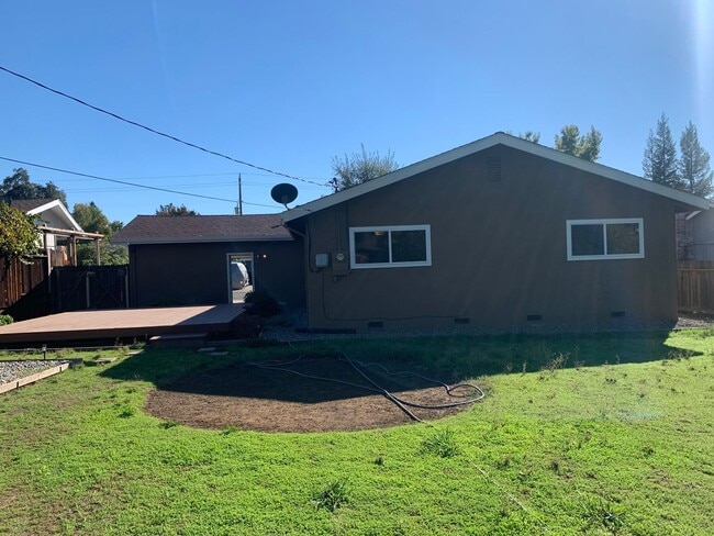 Photo - 3 bedroom 2 bath home with HUGE yard in Or...