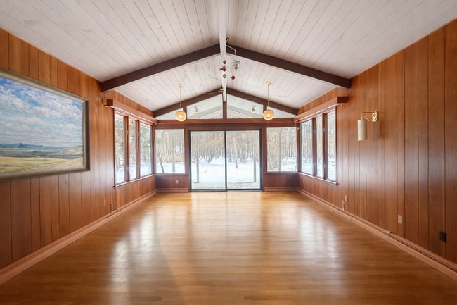 Photo - 520 Murray Hill Rd