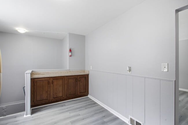 Photo - 1663 Wilson Ave