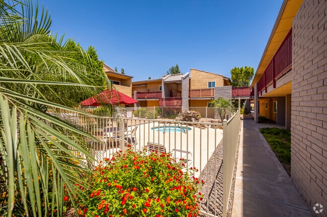 South Spa - Scottsdale Serrento
