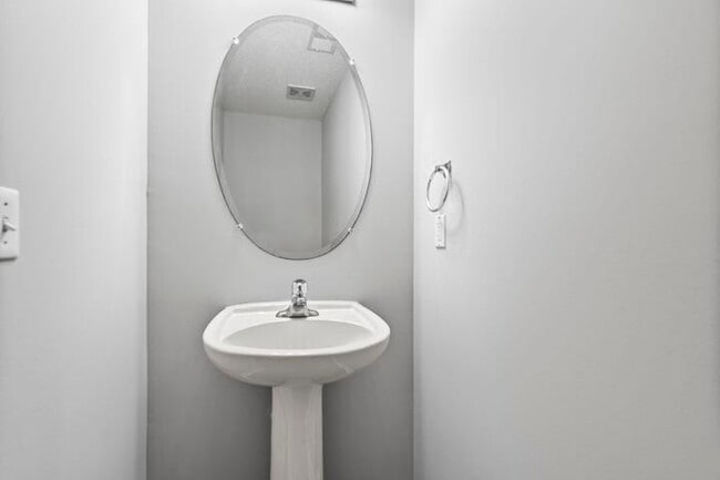 Photo - 8010 Shadow Oak Dr