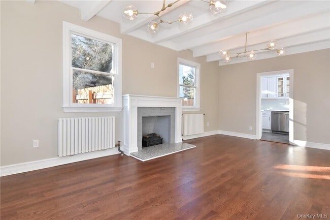 Photo - 19 Longmeadow Rd