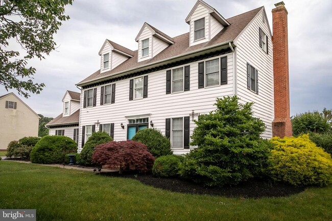 Building Photo - 5444 E Nithsdale Dr