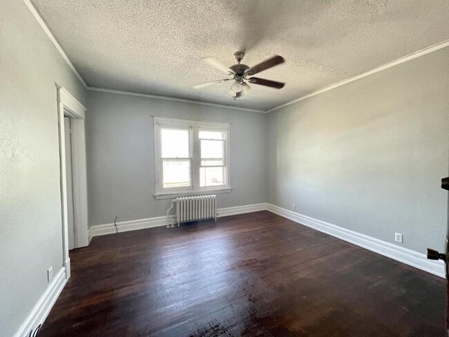 Photo - 601 Belknap St