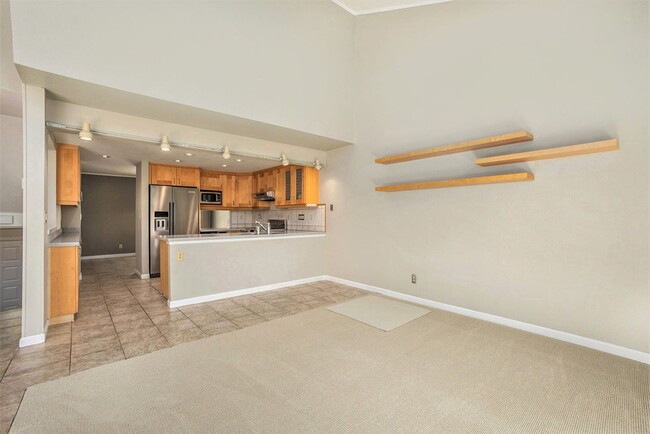 Photo - 109 Carob Ln