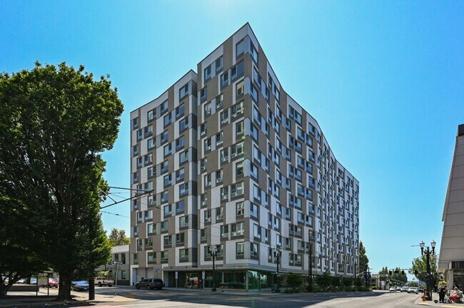 Photo - Louisa Flowers apartments