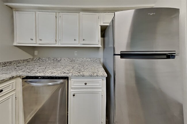 Photo - 29107 Sedgefield St