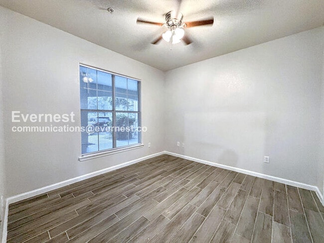 Photo - 8290 Gate Pkwy W Unit 117