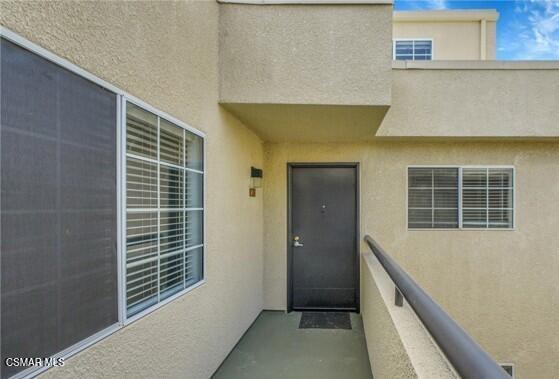 Photo - 5550 Owensmouth Ave