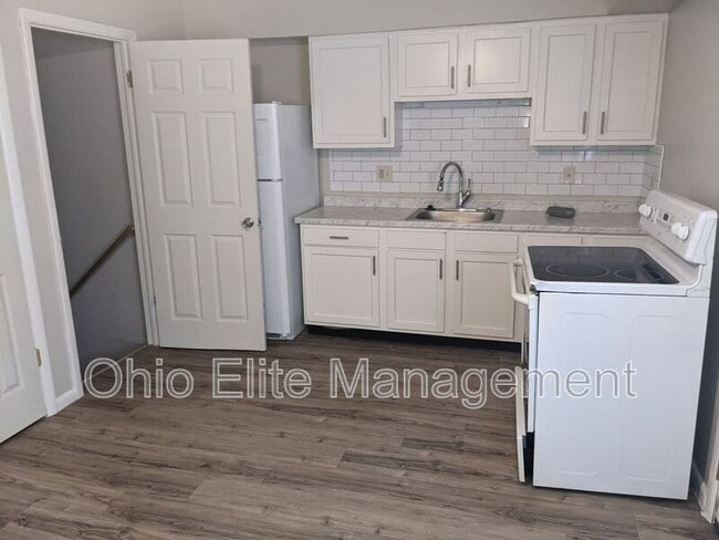 Photo - 429 Barnett Rd