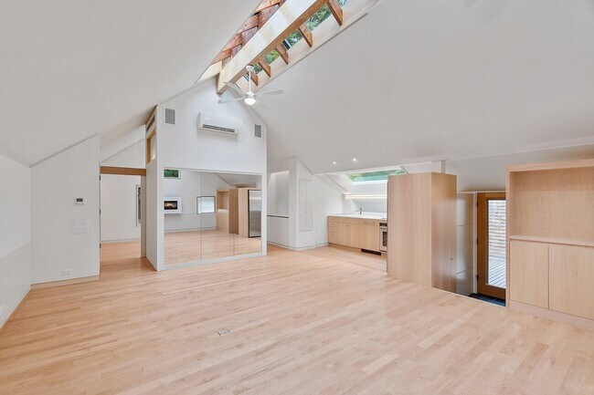 387 Garfield Rd