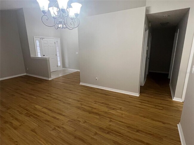 Photo - 1063 Bluegrass Dr