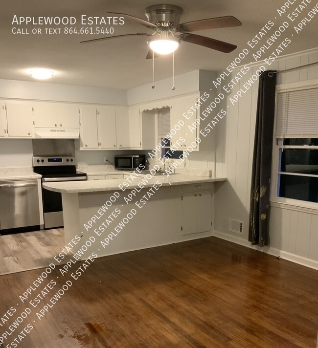 Photo - 1287 Montview St