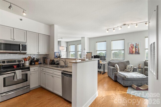 Photo - 1315 East Blvd Unit 530