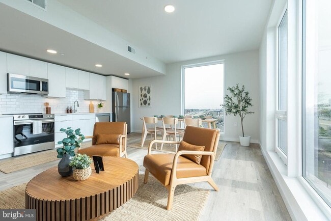 Building Photo - 1130 N Delaware Ave Unit 602