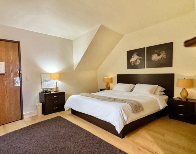 Photo - Ski Town Apartments