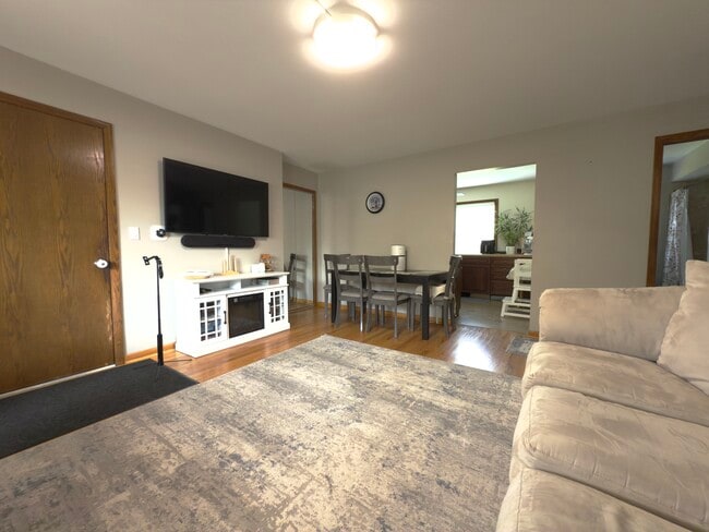 Photo - 1202 E Ardyce Ln Unit APT 1