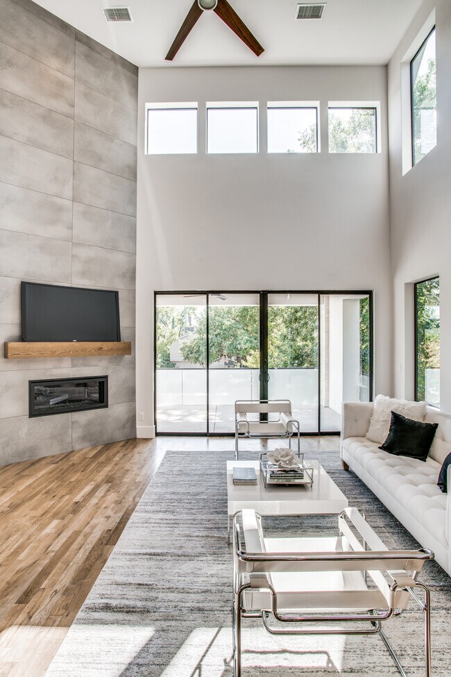 Photo - 4218 Bowser Ave