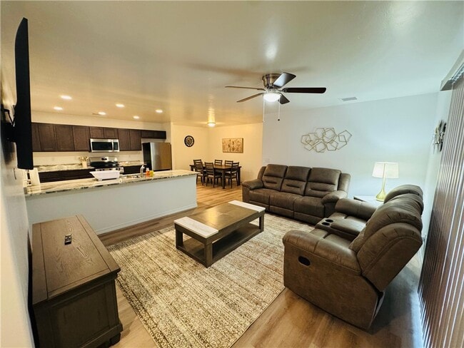 Photo - 931 Berk Ave