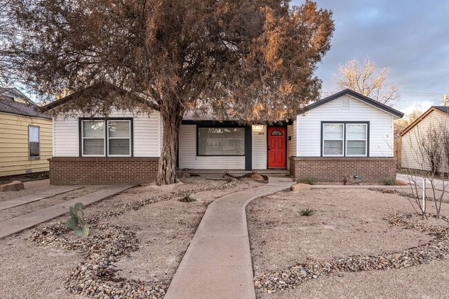 Building Photo - Move In Special of half off the first mont... Rental