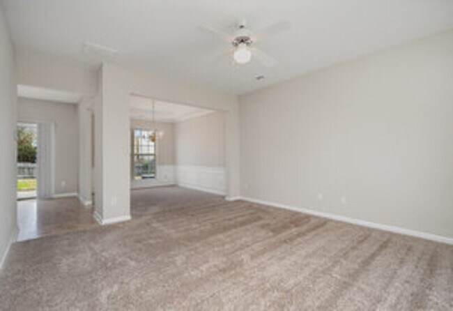 Photo - 1231 Joannas Ct