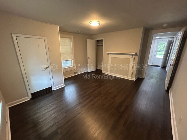 Photo - 1612 N McFarland St