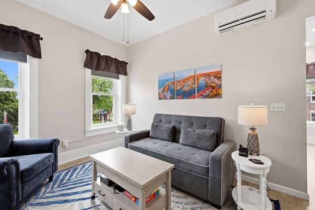 Photo - 5502 Liberty Ave Unit SI ID1593931P