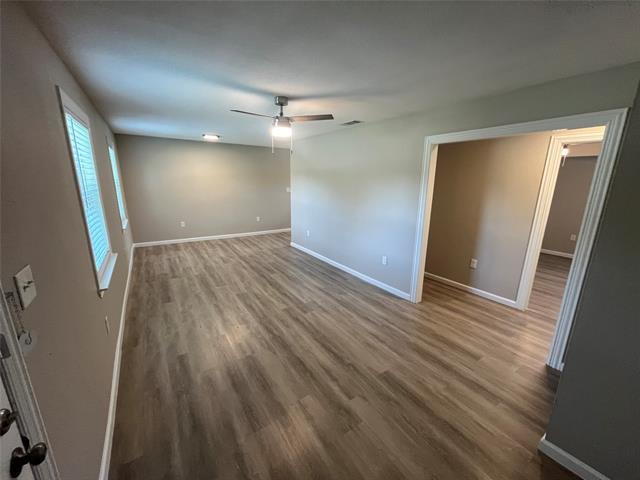 Photo - 936 Pindar Ave