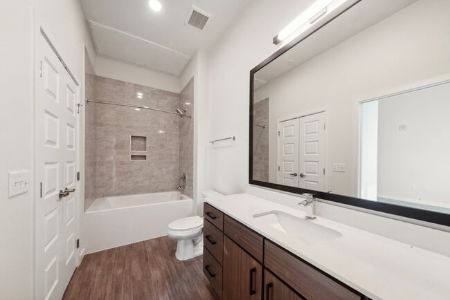 ArtDisrict_interior_bathroom (1)