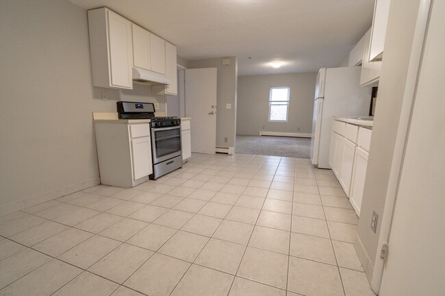 Building Photo - 4 Witherbee Terrace Unit A Rental