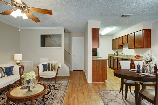 Autumn Chase Apartments