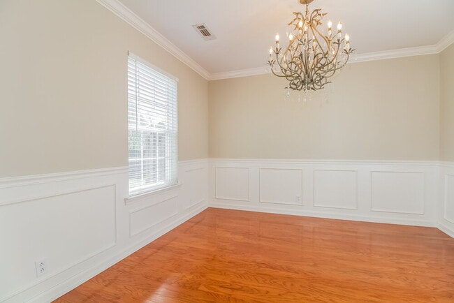 Photo - 1511 Antebellum Dr