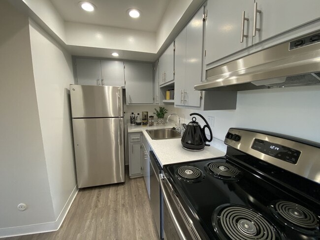 Photo - Castlemont Arms