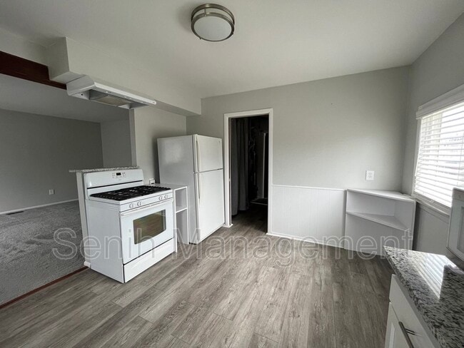 Photo - 3302 Greenfield Rd