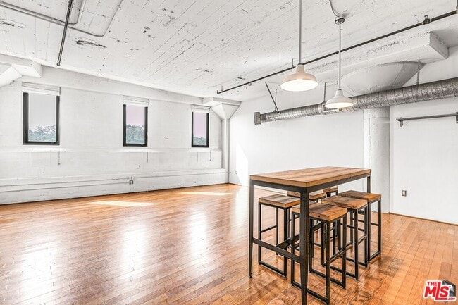 Photo - 200 N San Fernando Rd Unit 412