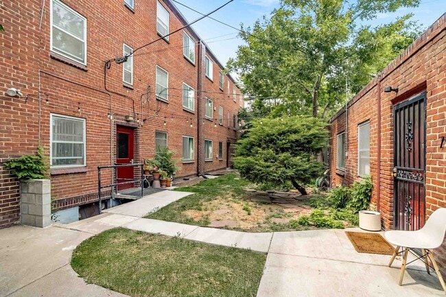 Photo - Josephine Apartments