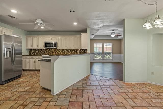 Photo - 3715 Dahlia Dr