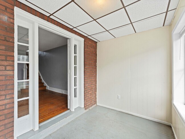 Photo - 5516 Westford Rd